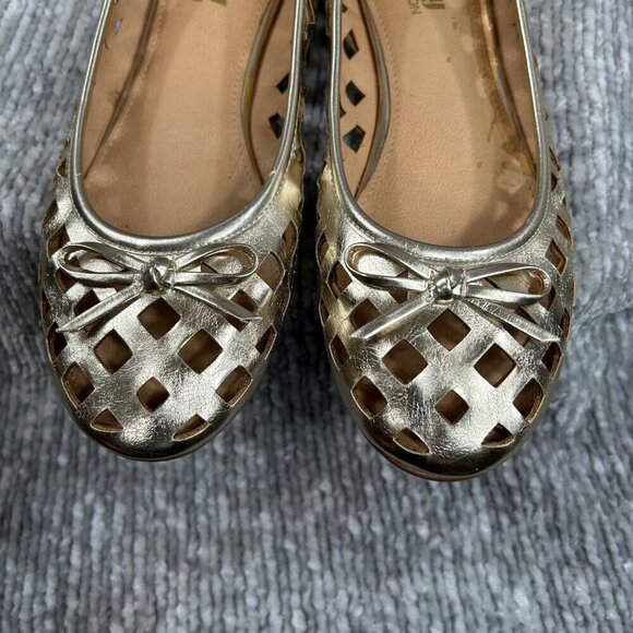 Twiggy London Gold Holiday Party Metallic Perforated Ballet Flats Size 8.5 - Picture 2 of 10